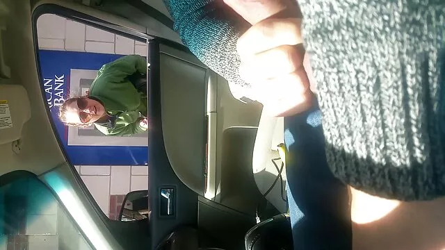 Um casal num vídeo amador do POV, quickie, sexo lesbica brasileiro cavalga À Canzana e põe-se a andar.