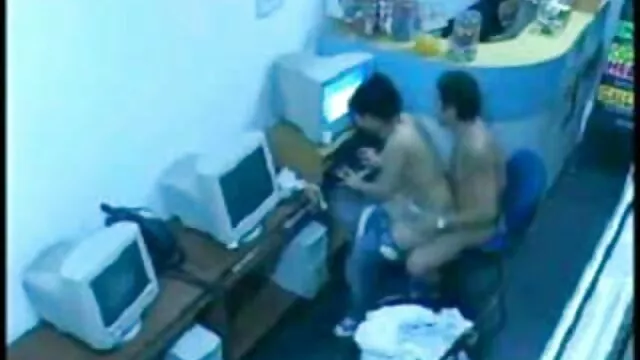 A Tinka é fodida pela primeira pprno brasileiro vez na sua ratinha apertada.