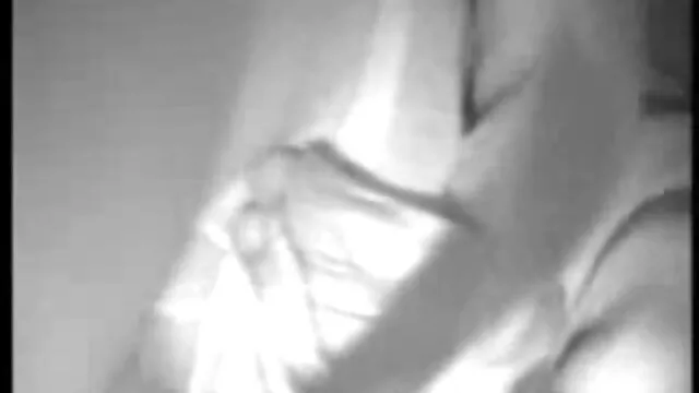 A Milf loira xvideos hd brasileiro brinca com um grande vibrador e esguicha.