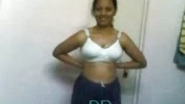 Miúda Tatuada Airerose vídeo de pornô de mulher brasileira Hardcore BG