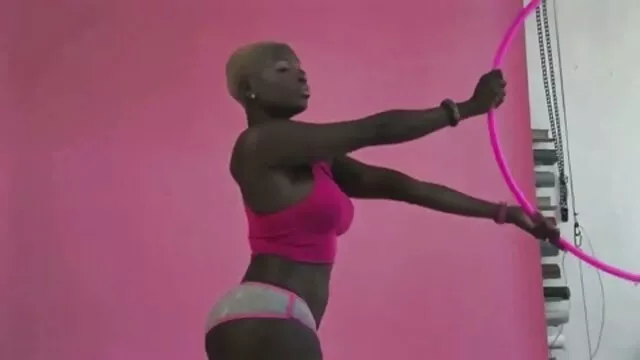 Patinar à noite e brincar com video gay brasileiro xvideo o curandeiro!