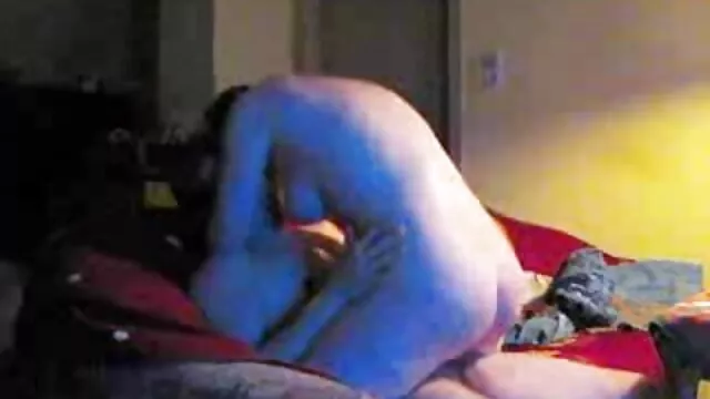 Masturba-se e tem um orgasmo vídeo pornô mulher brasileira a sério.