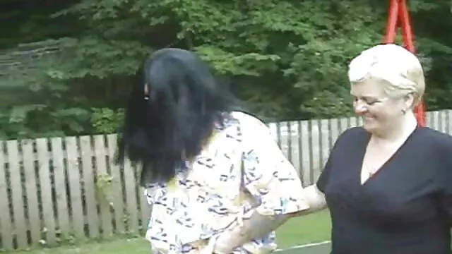 Old crossdresser with Granny in sexo gostoso nacional amateur video