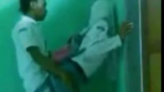 Vermelho servido anal brasileiro amador